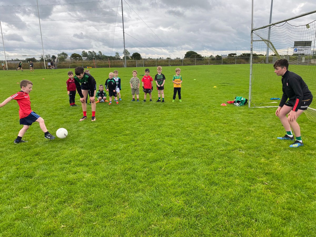 davittswatragh's tweet photo. SWA Camp Day 4 complete! ✅ Looking forward to a great final morning tomorrow and our coffee morning too! #SWAcademy 🟢⚪️ https://t.co/PTnpPcb1fB