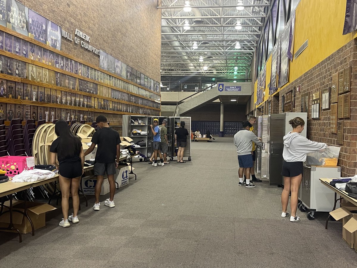 The Bird House tweet media