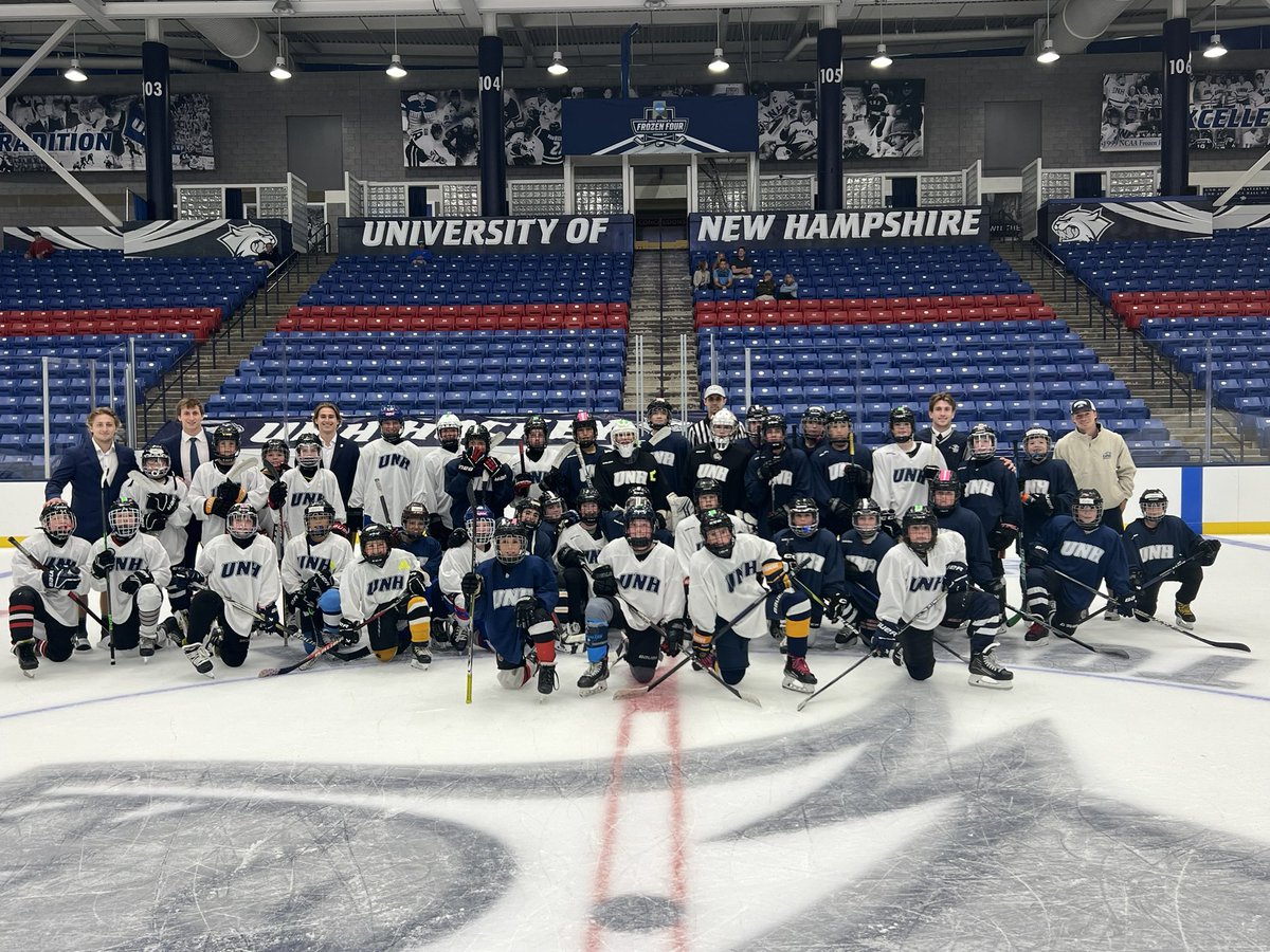 UNH Men's Hockey tweet media