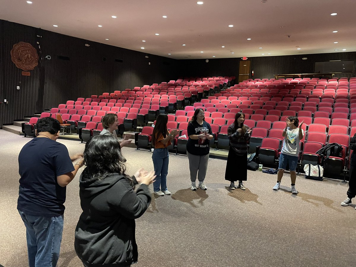 SWHSTigerDebate's tweet photo. SWHS Speech/Debate are prepping for the Fall! #debatelife https://t.co/ka7cv0SXoe