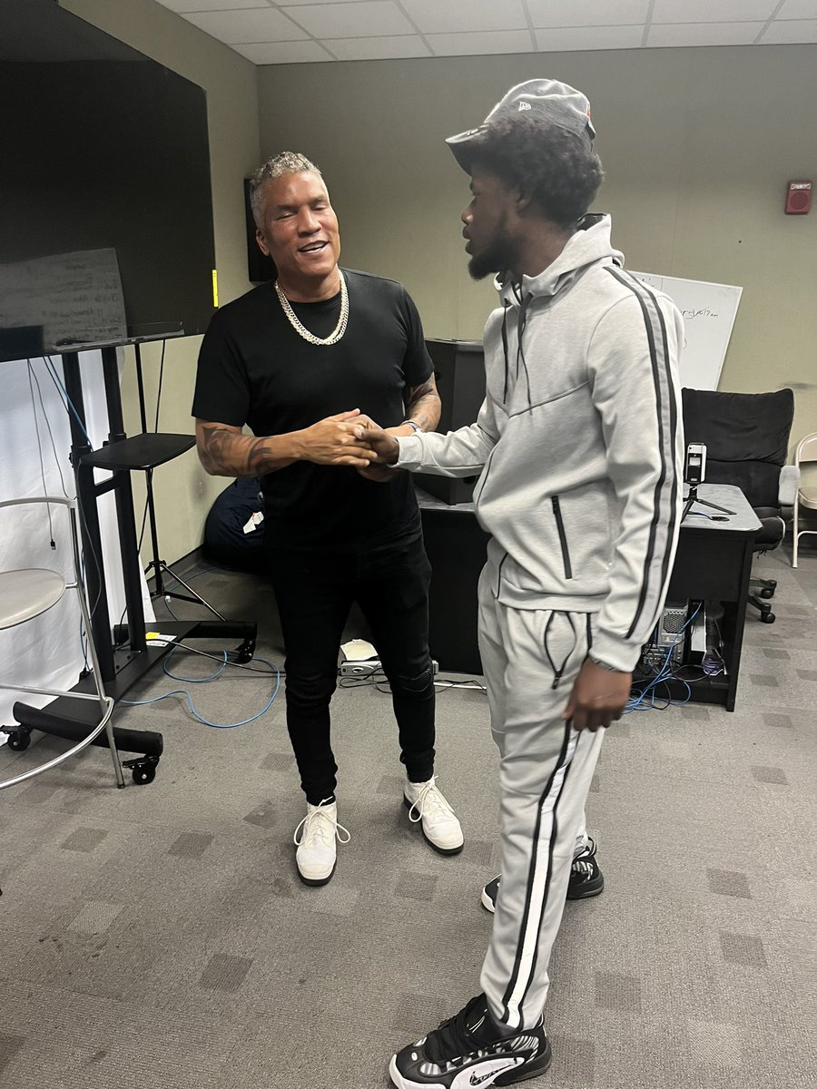 MakaioKeels's tweet image. My dawg ❤️ appreciate you @PaxtonKBaker for coming to speak with @DCDPR Deanwood Radio Broadcast Program. You made me think different about life and now I’m infatuated with be coming a better version of myself real talk❤️💯#dprprograms #morethanrec
