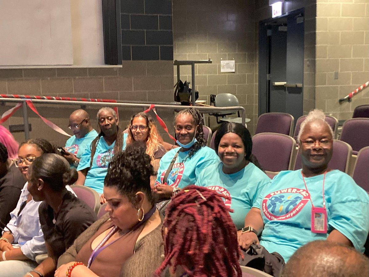 COFIOnline's tweet image. 🚨 Today, COFI and POWER-PAC IL parent leaders in Chicago are celebrating a transformational shift in education! The Chicago Board of Education approved an expanded Whole School Safety policy!