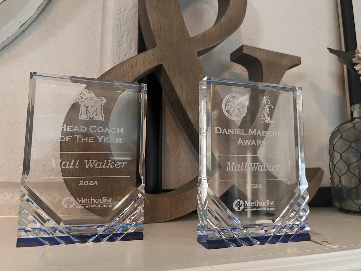 mhscoachwalker's tweet photo. Today at our MISD Coaches in-service I was surprised to receive two awards. Mansfield HS and MISD are filled with some very special leaders, thankful for the fellow coaches and many athletes I’ve been blessed to share this journey with! #maberrystrong
@MISDathletics https://t.co/RodTKLznNF