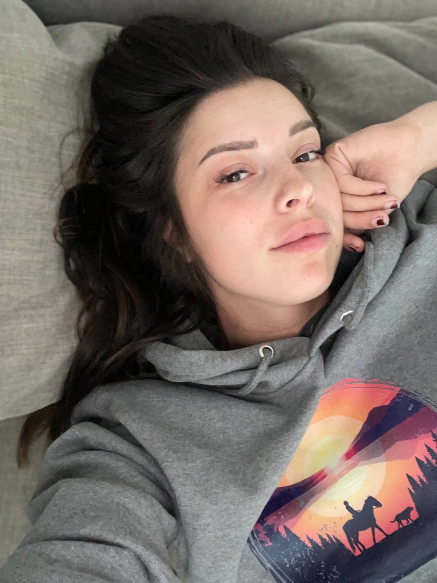 Kleiner filterloser Realitätscheck.
( Ich hoffe ihr subt trotzdem weiter fleißig rein).
Werde mir heute neue Geschichten aus den Fingern saugen, die ich euch dann bald als Fakt verkaufe.
Und nicht vergessen, es gibt Antifaschist*innen in jeder Stadt.

In diesem Sinne GuNa