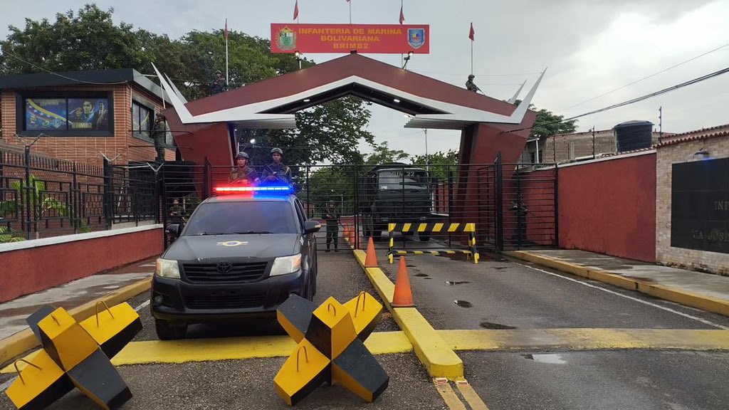 armada_brim2's tweet photo. Quien sea sorprendido infraganti será detenido y sujeto a responsabilidades penales, civiles y administrativas conforme a la ley. https://t.co/oYbkJNcjBy