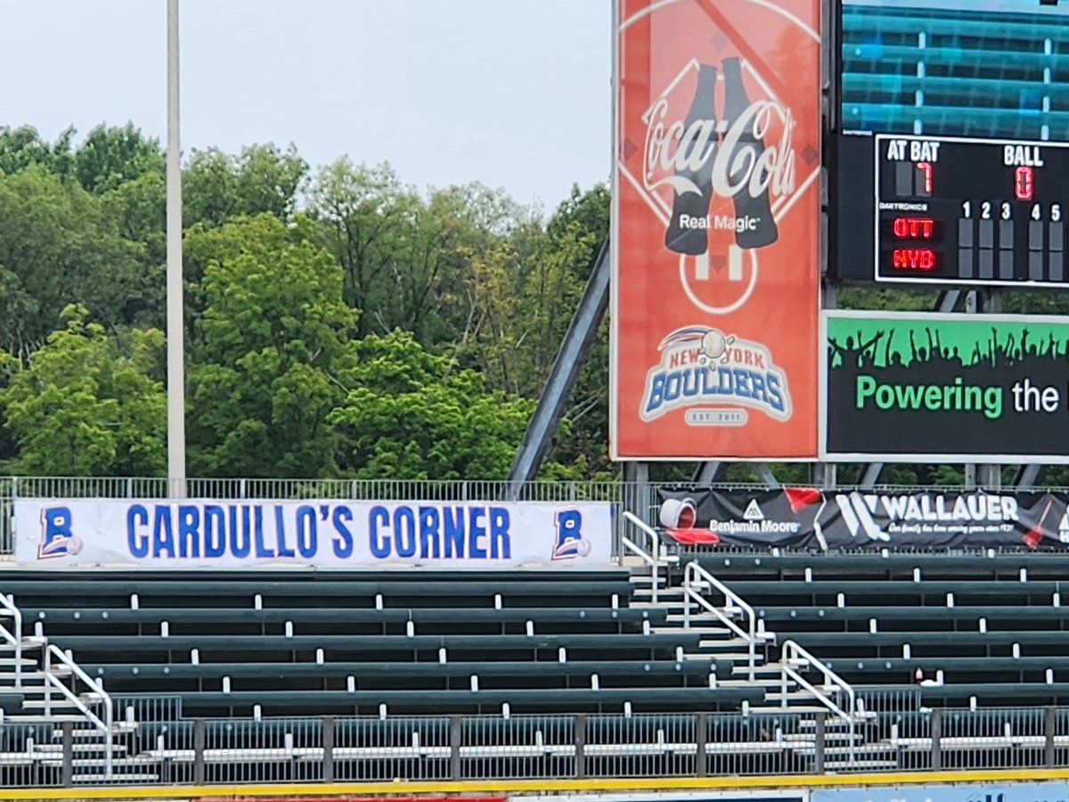 Enjoyed attending and covering <a href="/nyboulders/">New York Boulders</a> vs. <a href="/ottawa_titans/">Ottawa Titans</a> series finale with my son this morning @ #CloverStadium #Pomona #NewYork ⚾