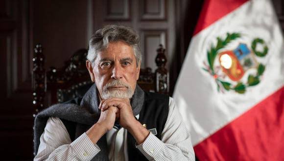 moraolivaresdmo's tweet photo. Los mafiosos de este congreso quieren inhabilitar el único presidente de los últimos 20 años sin un juicio ni indicios de corrupción. Van con todo porque les es incómoda una voz de moderación e integridad. Siempre orgulloso de haberlo tenido como presidente @FSagasti 🇵🇪 https://t.co/2coCf6ClwA