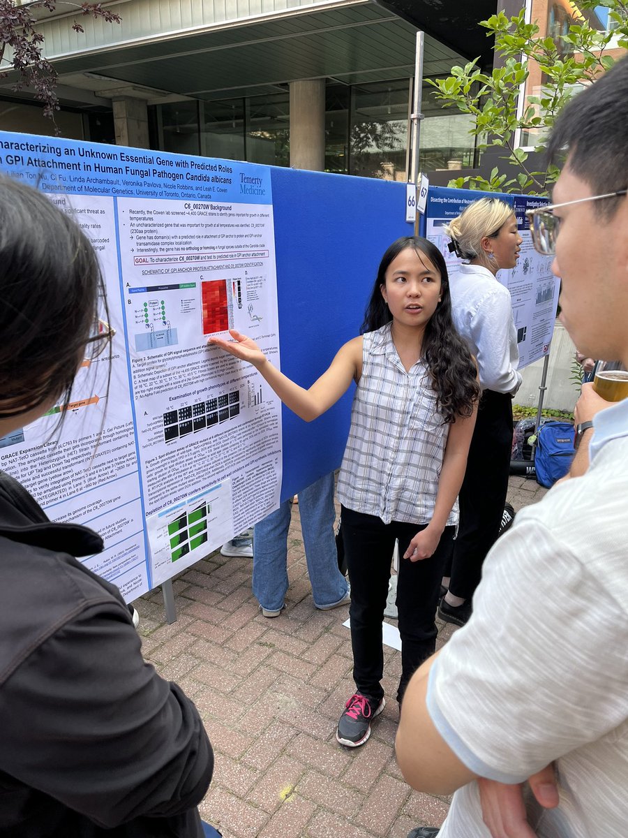 CowenLab's tweet image. Our team of summer undergraduate students did a fantastic job presenting their summer research projects at a busy poster session this afternoon. Congrats to all of you on all your hard work!! 🍄🧫🔬🥼