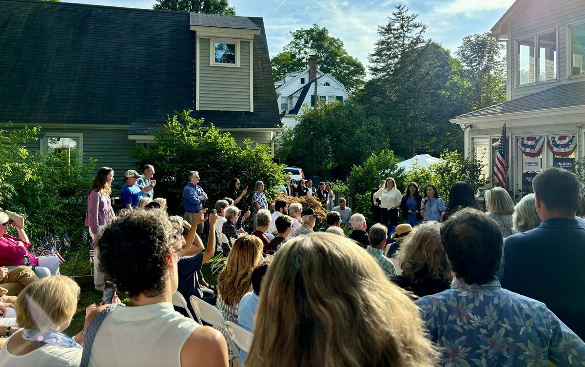 Welcome to the Granite State, <a href="/gretchenwhitmer/">Gretchen Whitmer</a>! 

We are all so excited to get <a href="/KamalaHarris/">Kamala Harris</a> and Dems up &amp; down the ballot elected in New Hampshire, Michigan, and everywhere in between! 💚🥥🌴

#NHPolitics