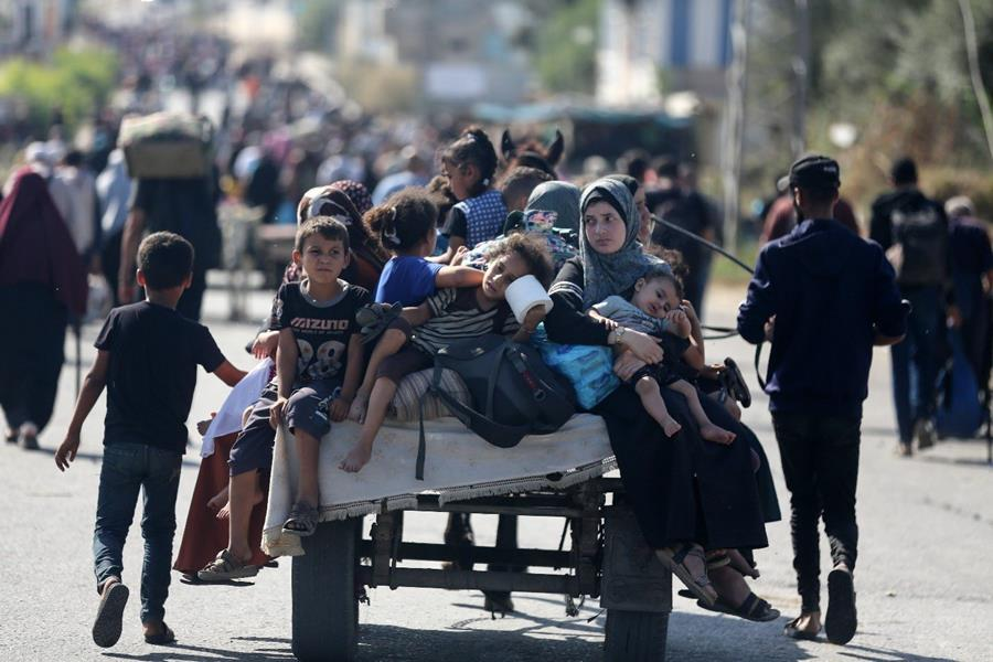 La masacre en Gaza es un horror, una brutalidad inhumana. ¿Cómo no se va a denunciar? ¿Qué clase de (in) justicia penaliza esa valentía? No son jueces, son cómplices. Con Alejandro Bodart ante la infamia de su enjuiciamiento. 

#AbsolucionABodart