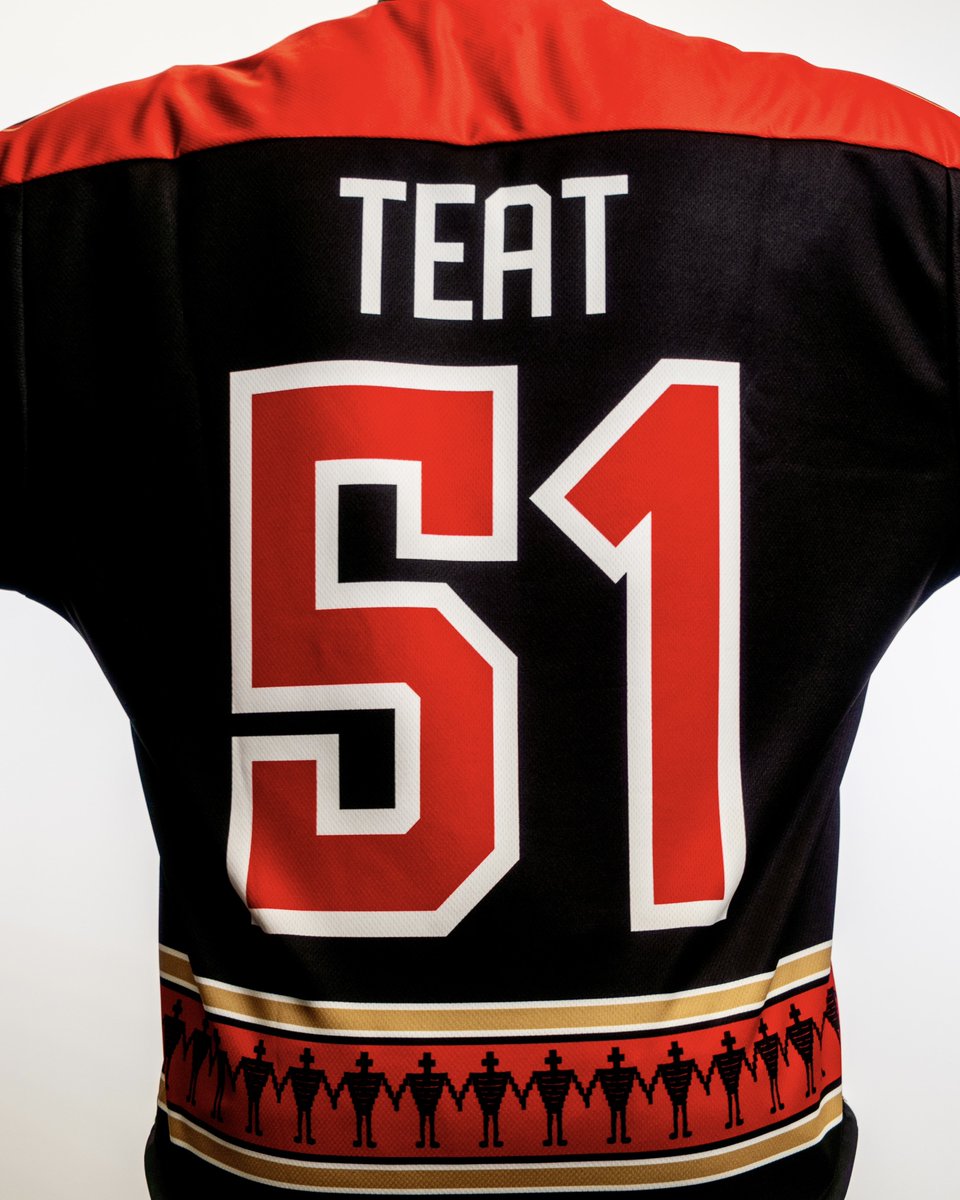 ottblackbears's tweet photo. The kit is officially unleashed.

Introducing the Ottawa Black Bears jerseys, available for pre-order at the Ottawa Team Shop:  https://t.co/8dutJQWlM5 🐾 https://t.co/uq9cnZOOea
