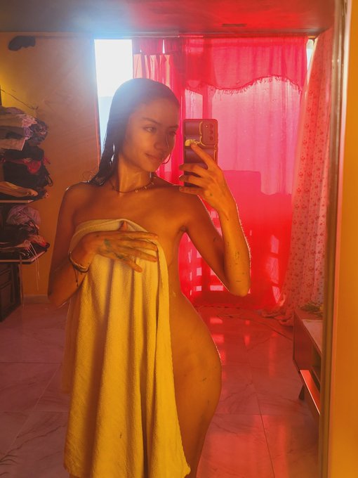 Holaaa&aacute; https://t.co/ZlV5NWehfB<a href="/tag/colombiana"class="tags"><span>#colombiana</span></a><a href="/tag/latinateen"class="tags"><span>#latinateen</span></a><a href="/tag/onlyfansmodel"class="tags"><span>#onlyfansmodel</span></a><a href="/tag/onlyfansleak"class="tags"><span>#onlyfansleak</span></a>