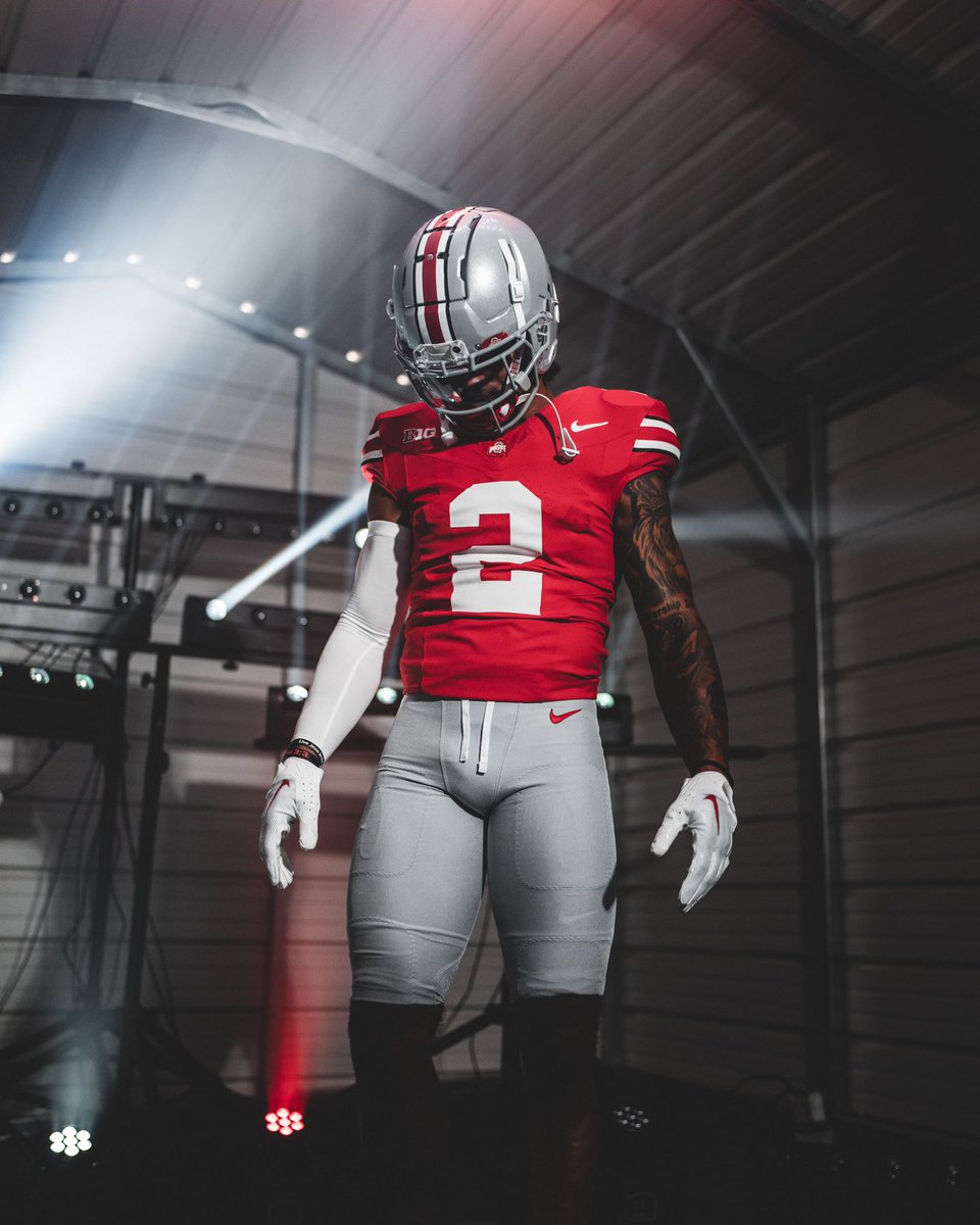 OhioStateFB's tweet photo. talk of the town 📍 https://t.co/xDkrUouByS