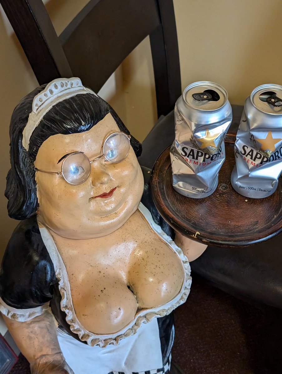 JonnyVu's tweet photo. I've been doing this with cans since high school. It's been over 3 years and my local sushi restaurant displaying my work like this has elevated it to something I could have never imagined. 💚 https://t.co/U8fHZgFVAD