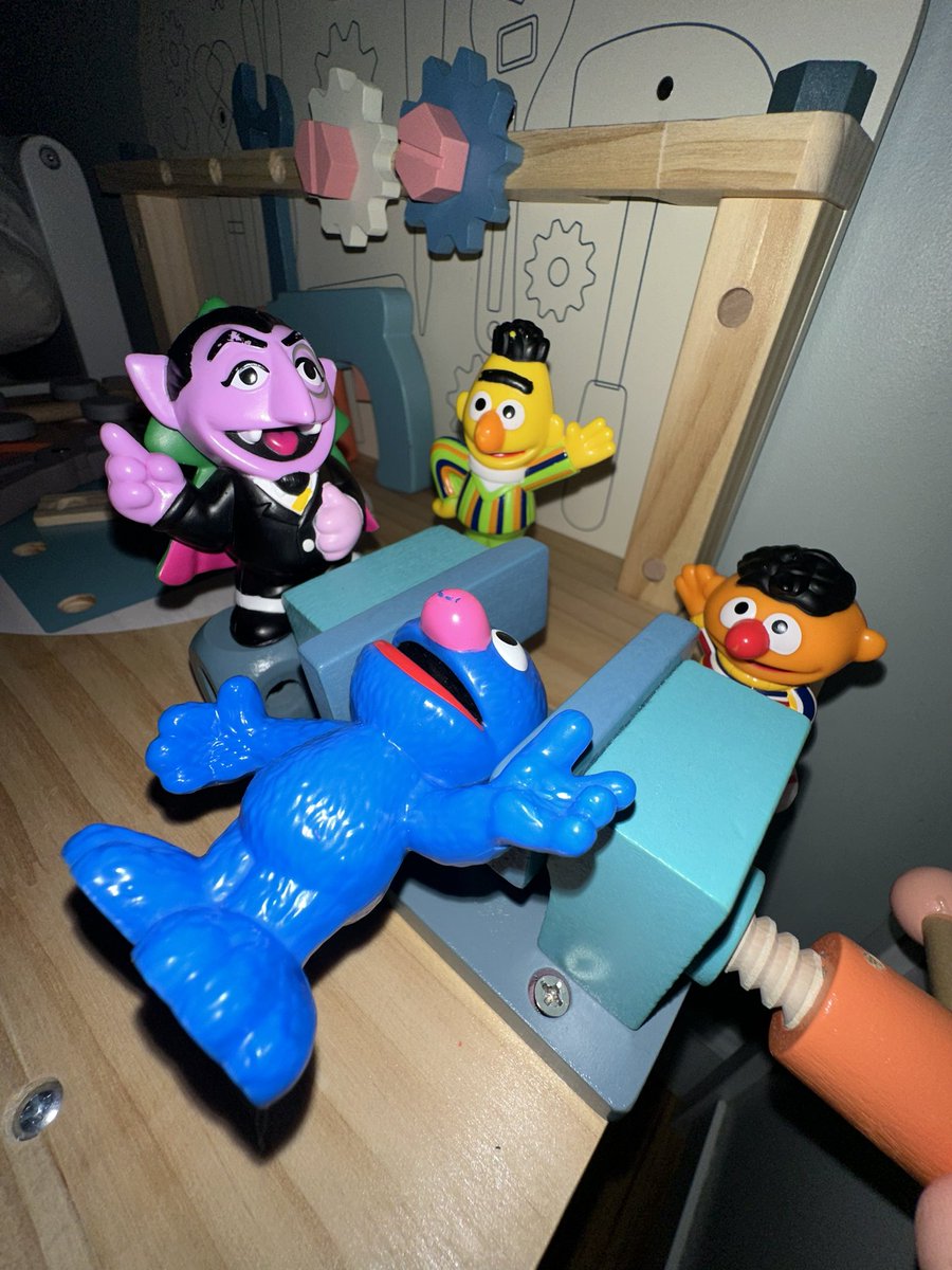 Elmo?? Elmo?!?! You make me pop your fucking eye outta your head to protect that piece of shit?!?! ELMO?!?! You dumb motherfucker!!!!