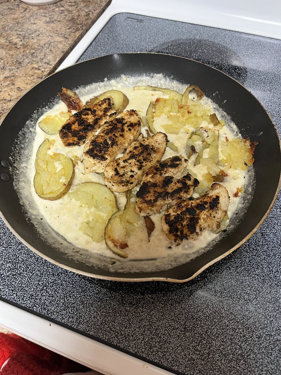 CamdenRiley's tweet photo. I’m calling this the “Chicken Potato Smash!” New recipe for me! #cookingwithcam #camcooks #caminthekitchen https://t.co/4y1CQ56KIV
