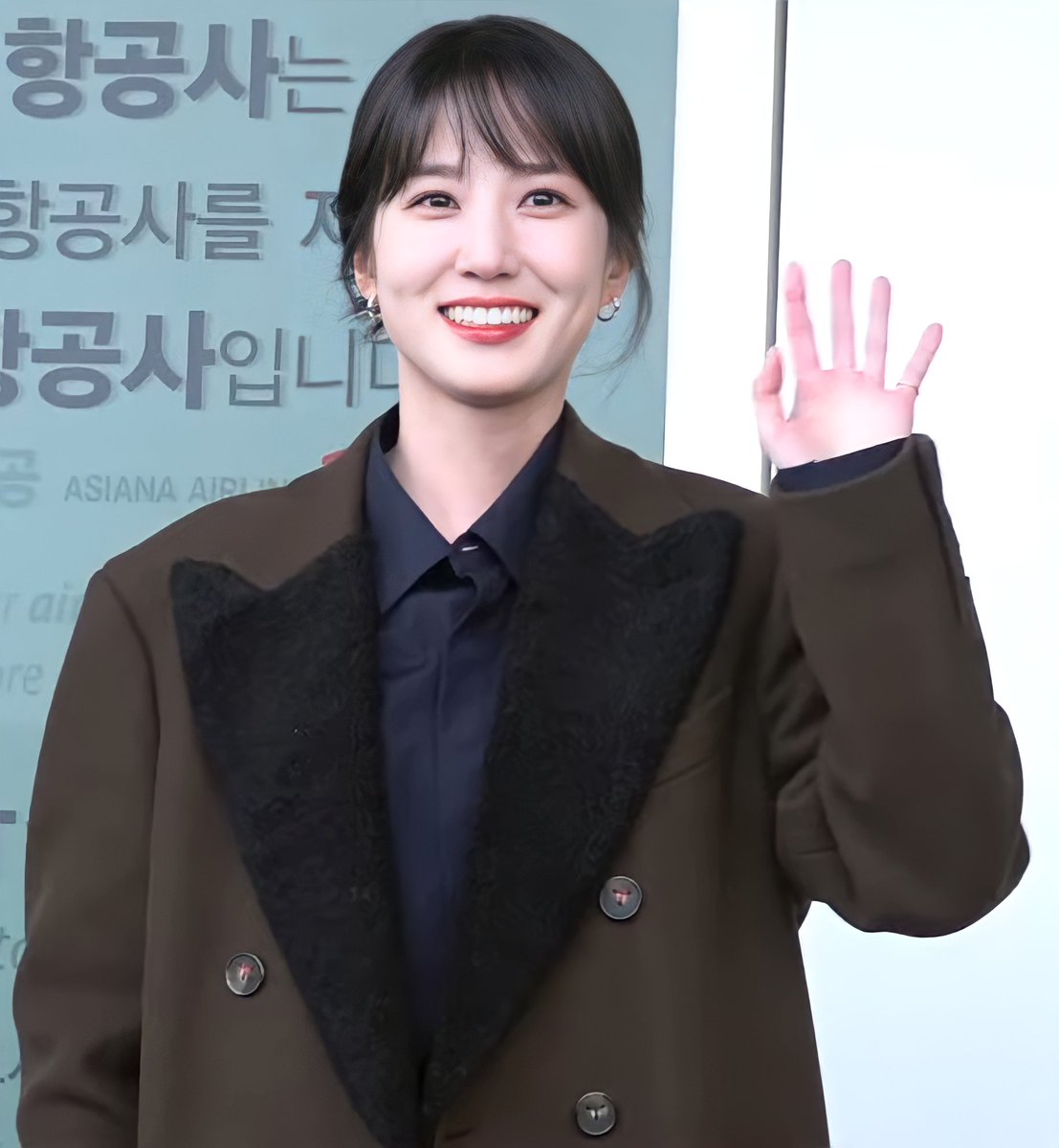 #ChaEunWoo reportedly cast to lead drama #TheWonderFools (prev. #TheBTeam) along with #ParkEunBin.

Cha will act as a mysterious parachute civil servant Lee Woon-jung who has many secrets and no social skills.

Filming is expected to begin in 2nd half of 2024.
