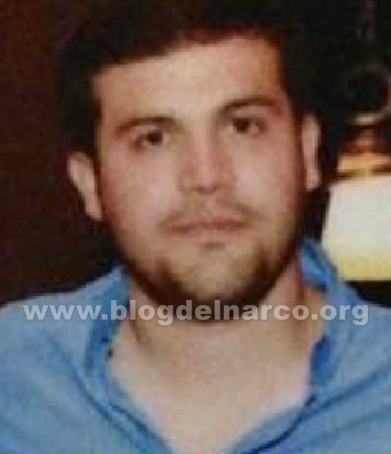 blogdelnarcomex's tweet photo. Algo raro sucede, El Mayo Zambada se habría entregado en Texas a la DEA junto con Joaquín Guzmán López, hijo de El Chapo Guzmán (Información en el enlace) https://t.co/8nlEffajDi https://t.co/PLP3KL2yNh