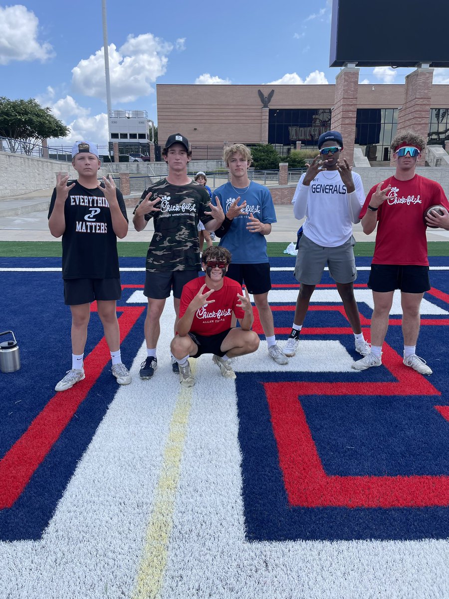 PCnowisthetime's tweet photo. Our Summer with @allen_baseball has come to an end!✅

We love every opportunity we get to work with these young men, one of the toughest groups around! 😤💪

Congrats to all of our award winners! 🏅
Big Congrats to our Star 🌟of the Year:
Jackson Bowes https://t.co/eRKdXH1KoY