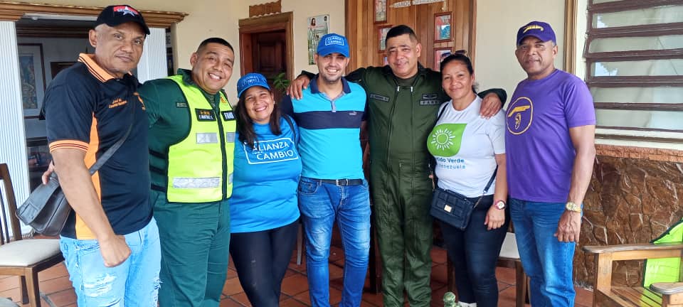 *MRT PEDRAZA*, en plena unión cívico militar el GPPSB y nuestra Gloriosa Fuerzas Armadas. Tupamaro Ejemplo de Lucha. Venceremos.