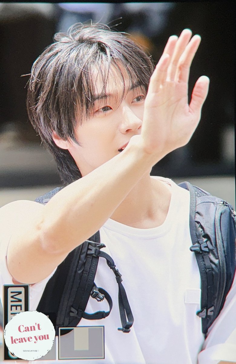 NFLSH921031's tweet photo. 240726 뮤직뱅크 퇴근

#엔플라잉 #승협 #이승협 #NFlying #SEUNGHYUB #LeeSeungHyub #네가내마음에자리잡았다 #IntoYou @NFlyingofficial https://t.co/vmj7NGxeMm