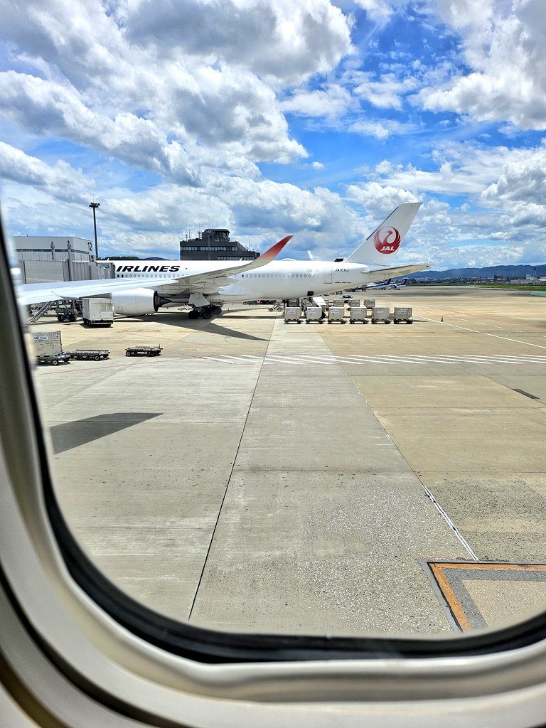 J_Channel01's tweet photo. ちょっくら…飛んで来ます( * ॑꒳ ॑*)

 #旅日記
 #どこ行くと
 #今は雲の中 https://t.co/HnRdqQbPyu
