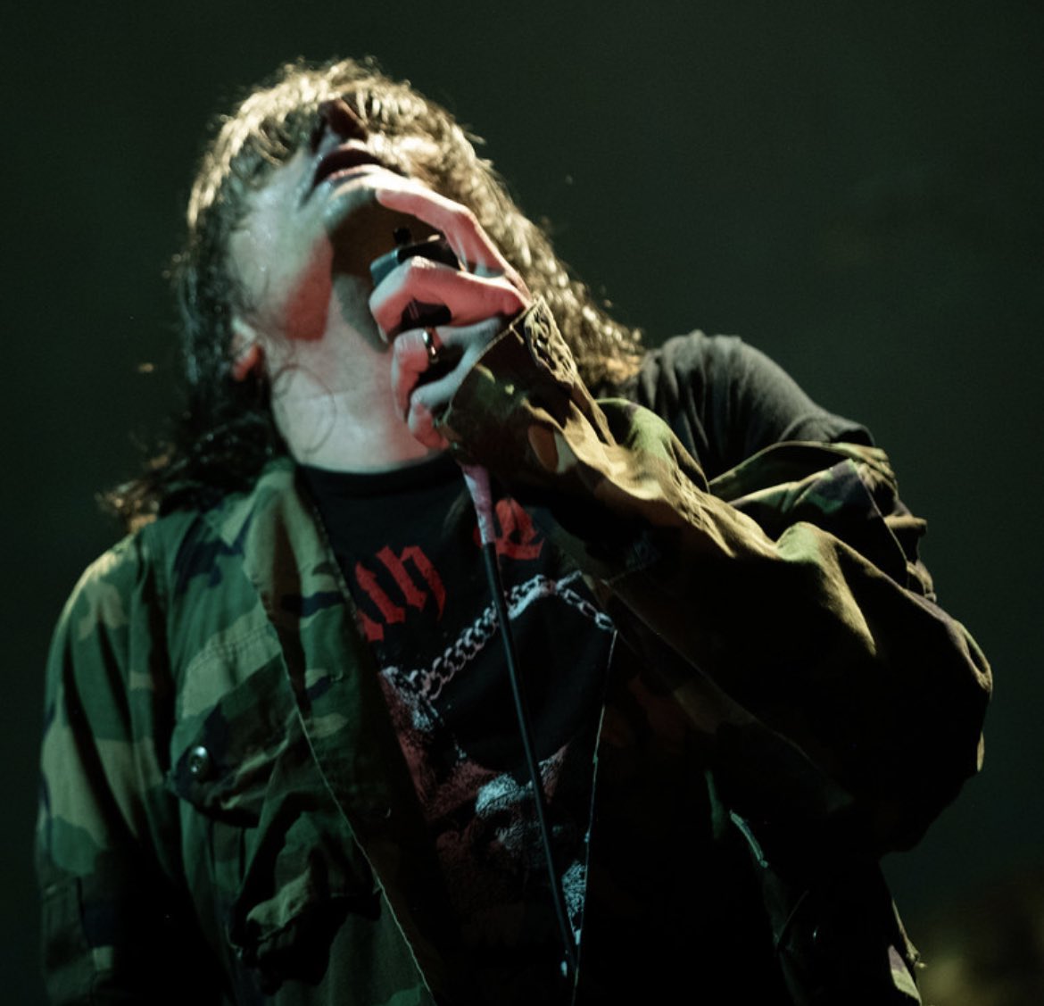 hourly gerard way (@everyhourgerard) on Twitter photo 