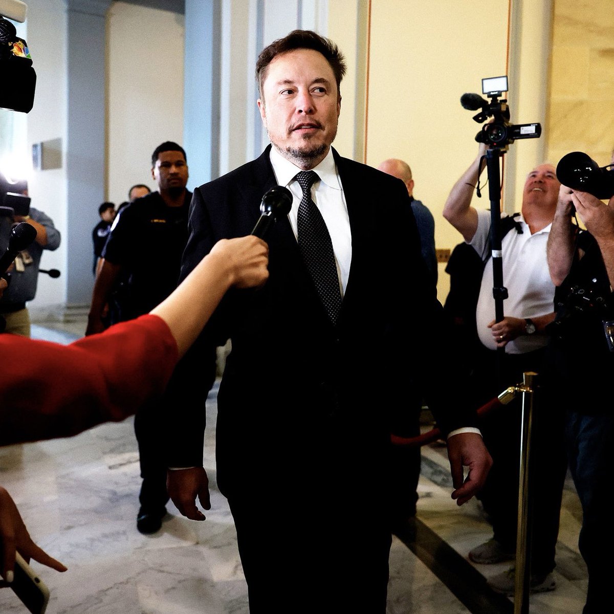 The world's most influential person endorses Donald Trump! ✊🇺🇸