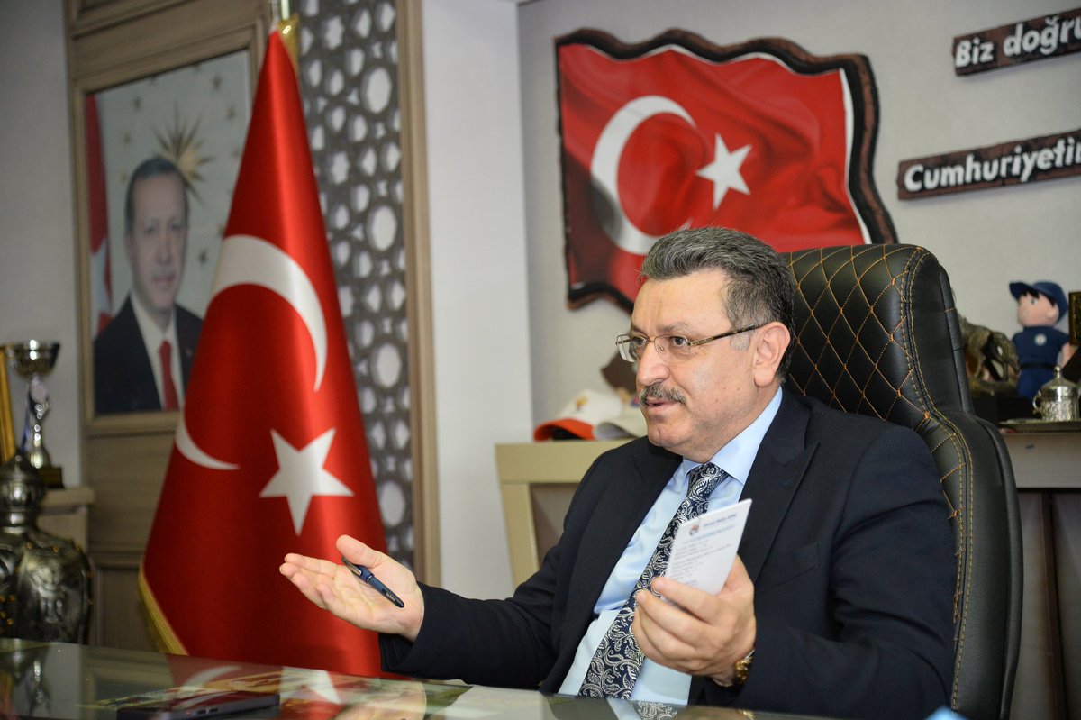 📌Trabzon Büyükşehir Belediye Başkanımız Sn.Ahmet Metin Genç,Belediyemizi ziyaret ederek Belediye Başkanımız Sn.Refik Kurukız ile ilçemiz hakkında istişarelerde bulundular. 
📌Kıymetli Başkanımıza nazik ziyaretlerinden dolayı teşekkür ederiz.