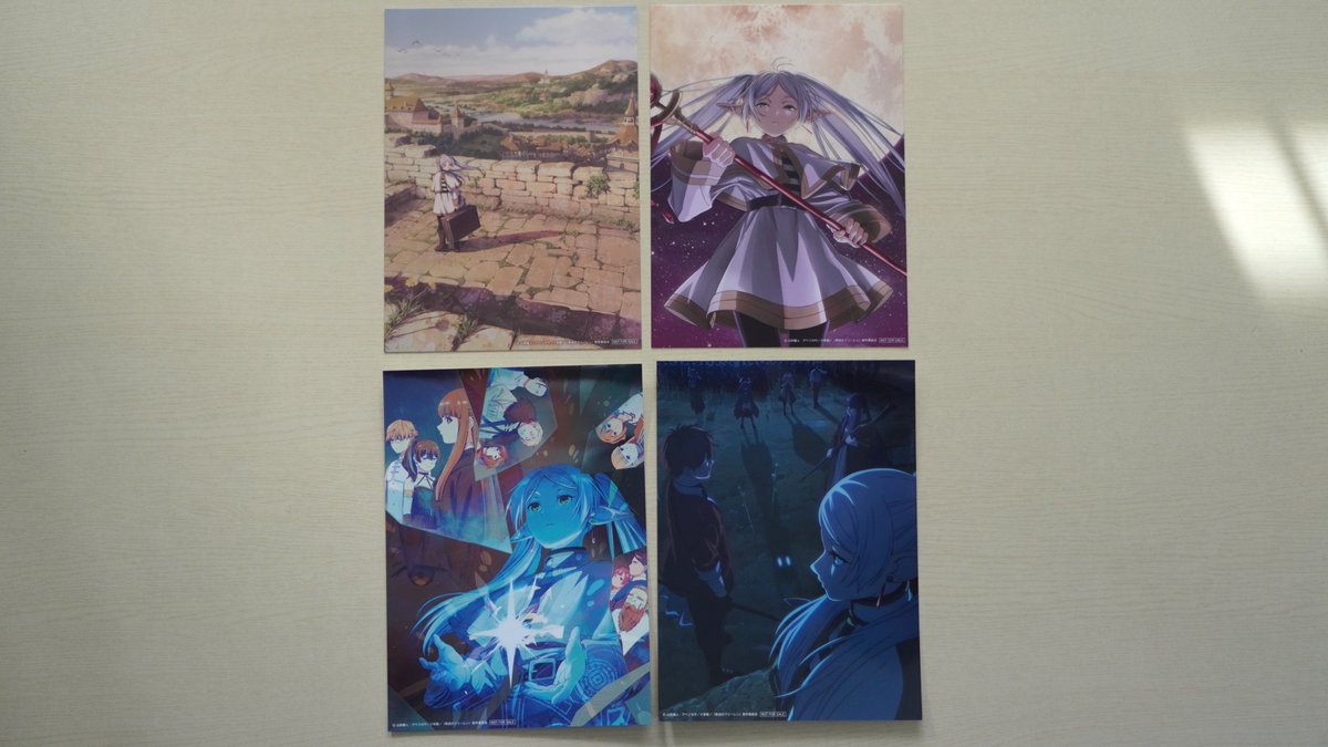 UnwrapWithErzat's tweet photo. All the goodies that came with Sousou no Frieren Vol. 1-7 set, TOHO Animation Store edition.

- keychains
- can badges
- tapestry
- mini illustration boards
- stickers
- postcards

#FrierenBeyondJourneysEnd

Check out the unboxing video here:
https://t.co/xzHusNGXiw https://t.co/k1JvXcg7wf
