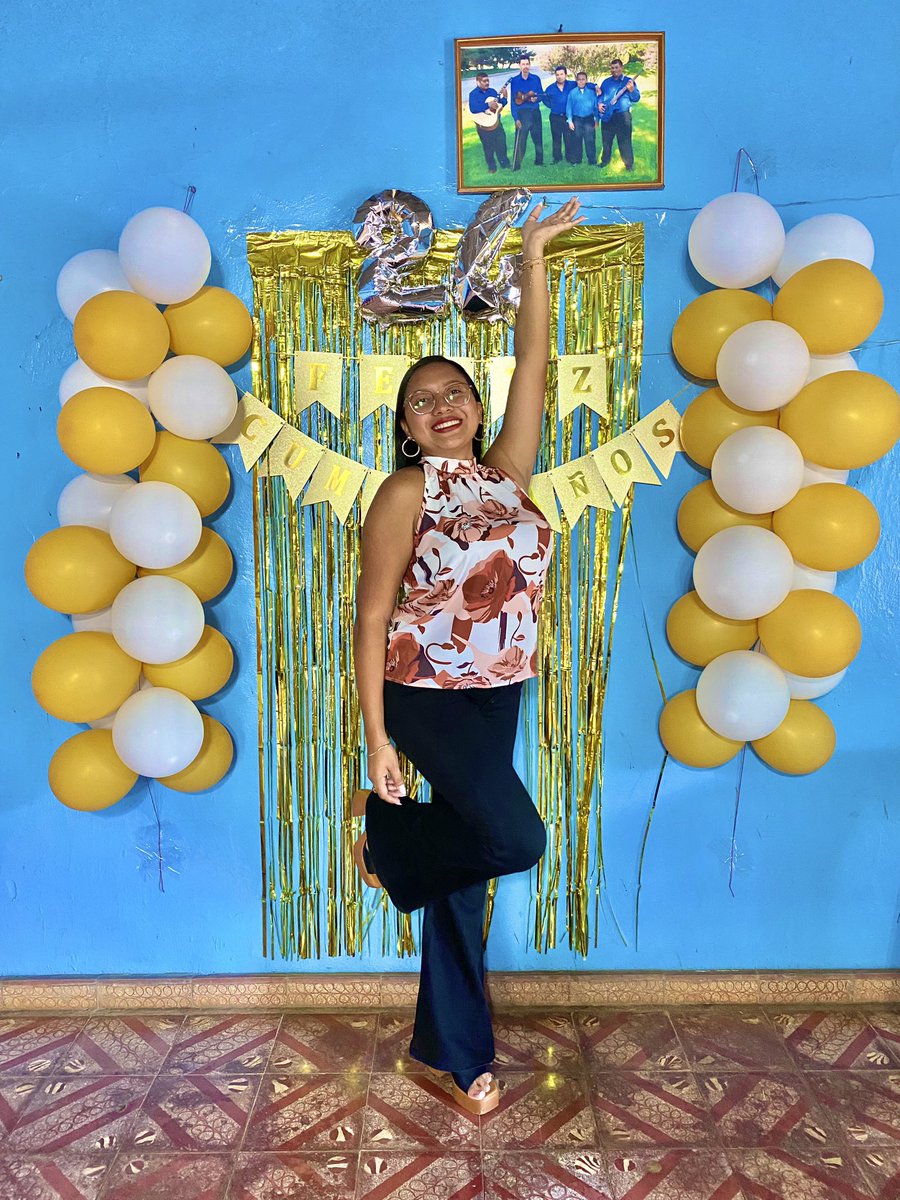 jsilva2522's tweet photo. Sweet twenty-four. 🧡 https://t.co/Kk1zxKiwRL