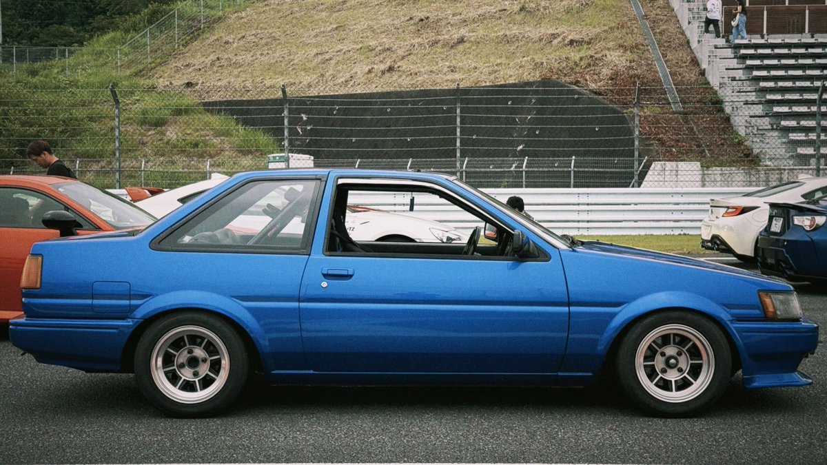 #暑いので生き別れの弟の86でも見て涼しくなろう