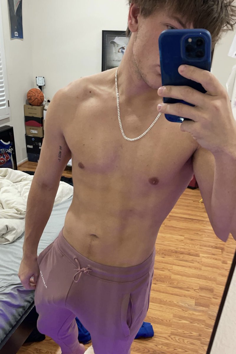 Daniel T tweet media