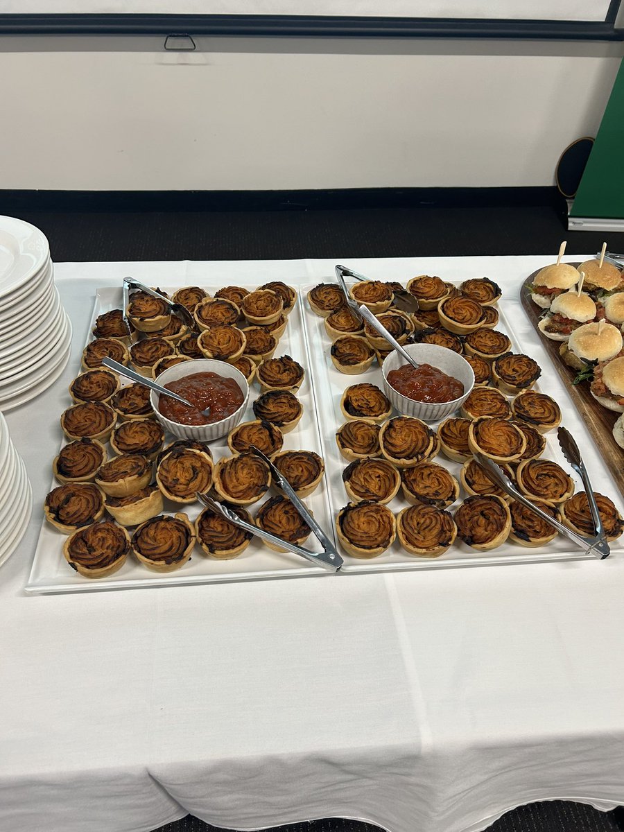 Red Meat Updates tweet media