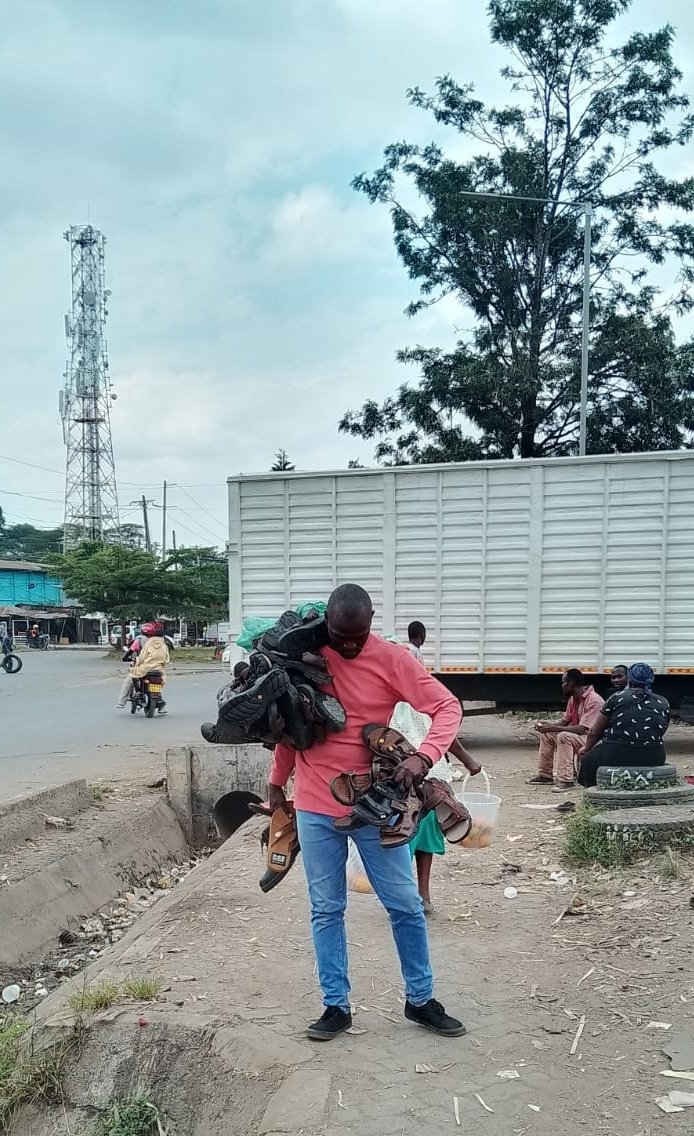 EnzamyOtieno's tweet photo. Atomic bomb just dropped 💣
Point zero?
Nile Road Buruburu
Be ready to be Destroyed📌🥂💉
#PrepareForImpact
#WeAreNotGoingBack but moving to
#NaneNane without Opiyo Wandayi or Uhuru Kenyatta but Jowie asked Moses Kuria why Eastleigh is Meru Gladys Wanga Riggy G https://t.co/Kk2wc5ucNw