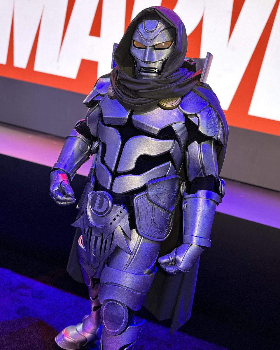 Marvel's tweet photo. Day 1 of #MarvelSDCC is in the books! π₯ https://t.co/V5Wk031HhY