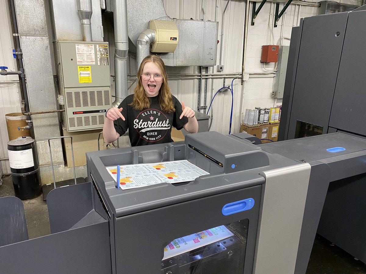 SammieBenches's tweet photo. Got to see my book being printed! 1,000 being donated to @OpBackpackNYC https://t.co/9Srd6TuQLP