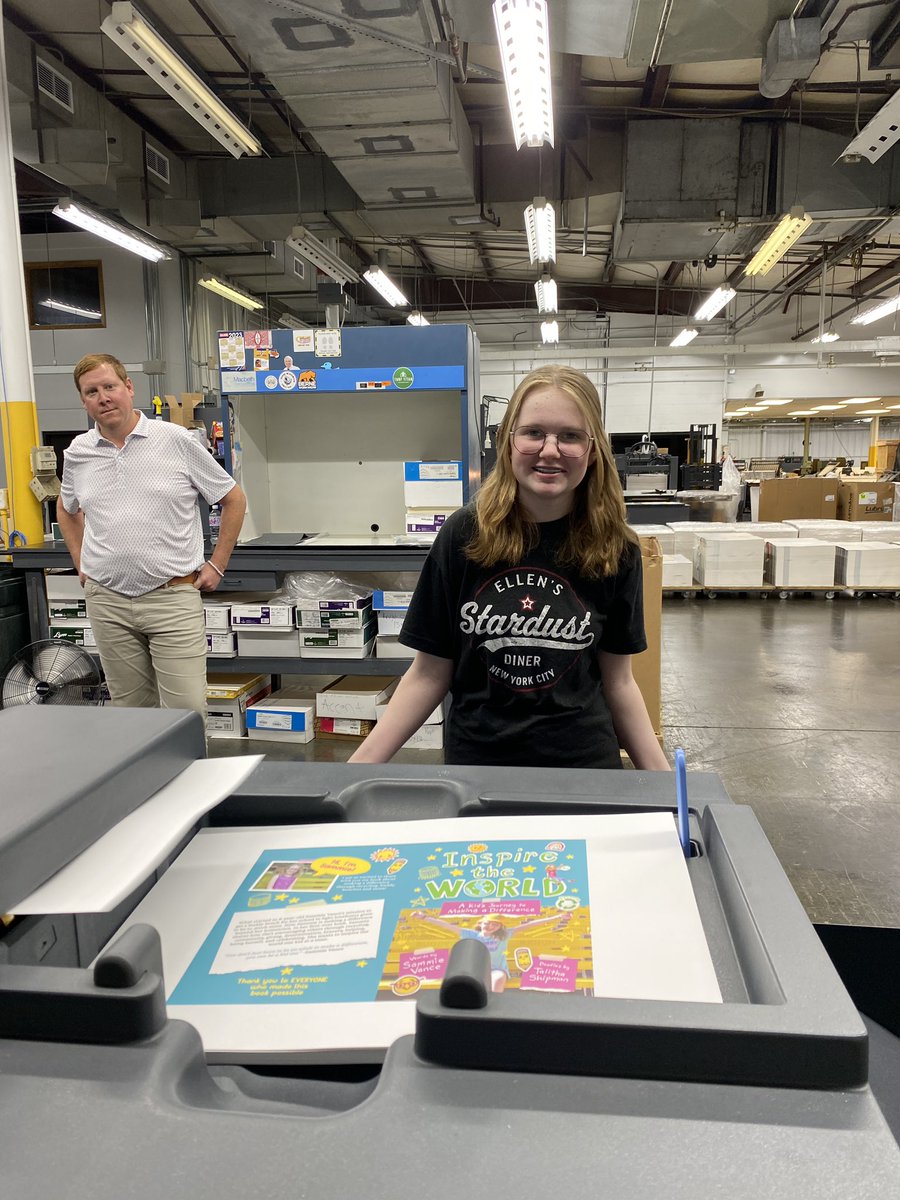 SammieBenches's tweet photo. Got to see my book being printed! 1,000 being donated to @OpBackpackNYC https://t.co/9Srd6TuQLP