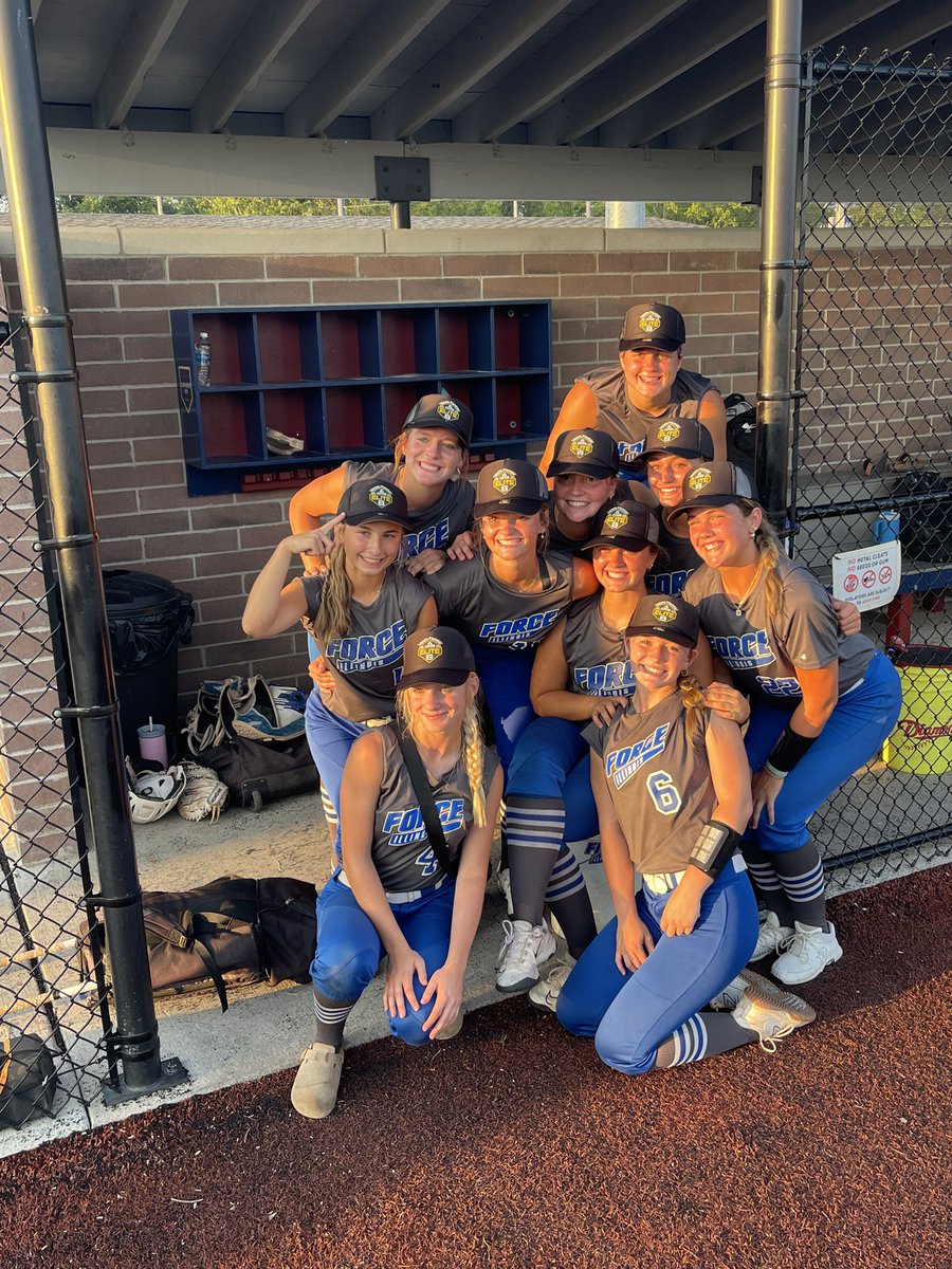 So proud of this team making our way to the Elite 8! I pitched a complete game with no walks, 2ks, and 2 earned runs! Looking forward to playing tomorrow at 11:15 Grand Park D-15! @KristiPaulson7 <a href="/tobyring19/">Toby Ring</a> <a href="/coachDp16/">Dan Paulson</a> @CoachBirdie <a href="/kenzi_bennett/">Kenzi Bennett</a>