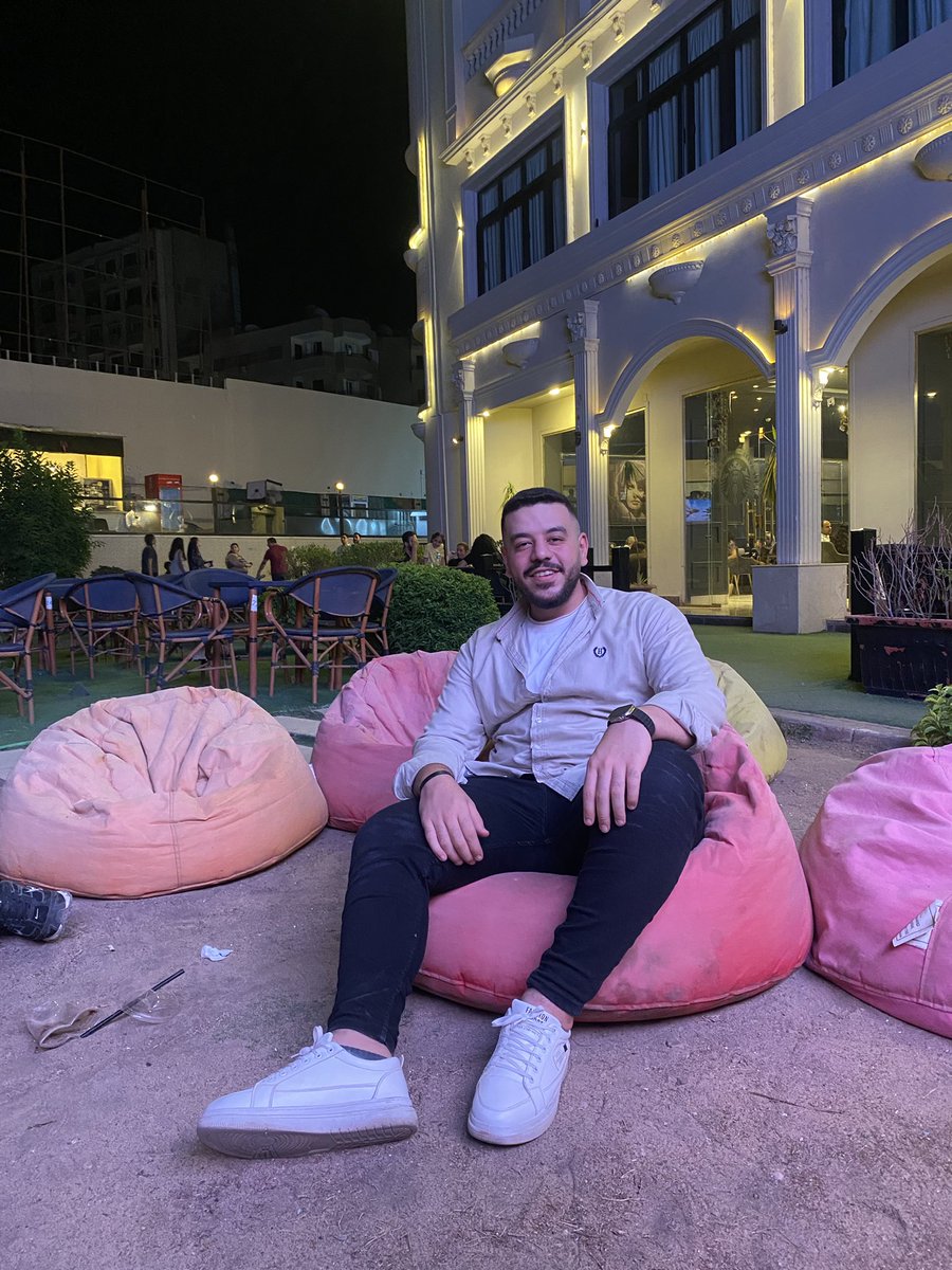 هلا بالخميس😂🖤🖤