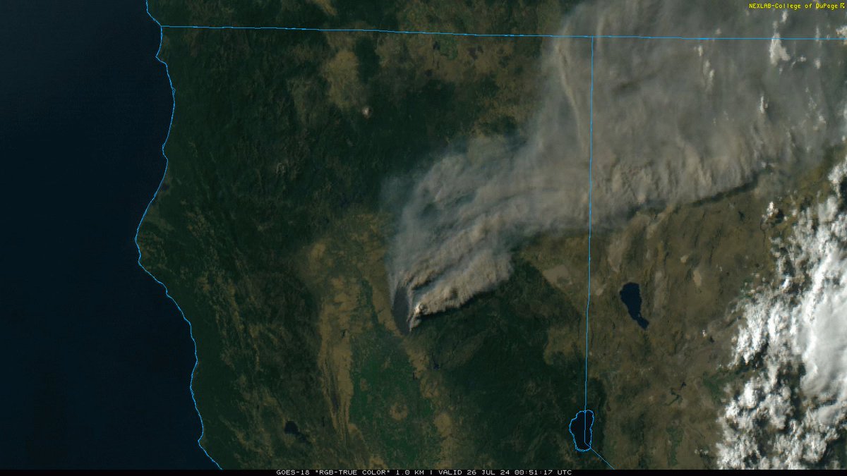 Weather_West's tweet photo. The #ParkFire continues to advance very rapidly &amp; pose an imminent risk to people in its path. Fire behavior is extreme,&amp; there are extraordinary images emerging of potential pyrovortices. Evacuation warnings (not orders yet) have expanded to Paradise. (Yes, that Paradise.) #CAwx https://t.co/phKdnVE6ln
