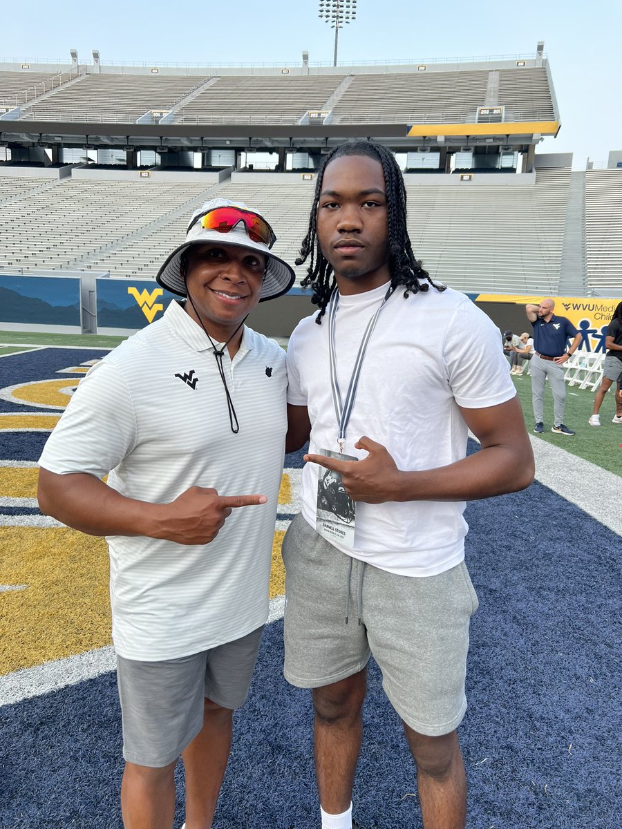 DarnellStokes1k's tweet photo. Successful visit at WVU appreciate the love and invitation, will definitely be there again. Go Morgantown!!!! @Coach__Lal @CoachChadScott @KenSignoretti @NealBrown_WVU @TaylorLWest_ @WVUfootball https://t.co/46wkU2pNMv