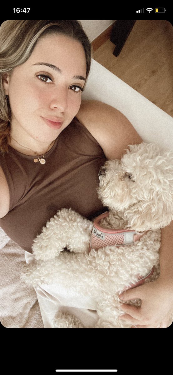 brisamora_'s tweet photo. Te bancaste todo mi princesa. Pasaste el último año con mucho estrés y ansiedad, te subieron a un avión y te portaste tan bien, y lo mejor de todo es que al volver a estar juntas se te fue todo mal estar. Al igual que a mi. Sos magia 🥲💕 https://t.co/VJSyoI9kfc