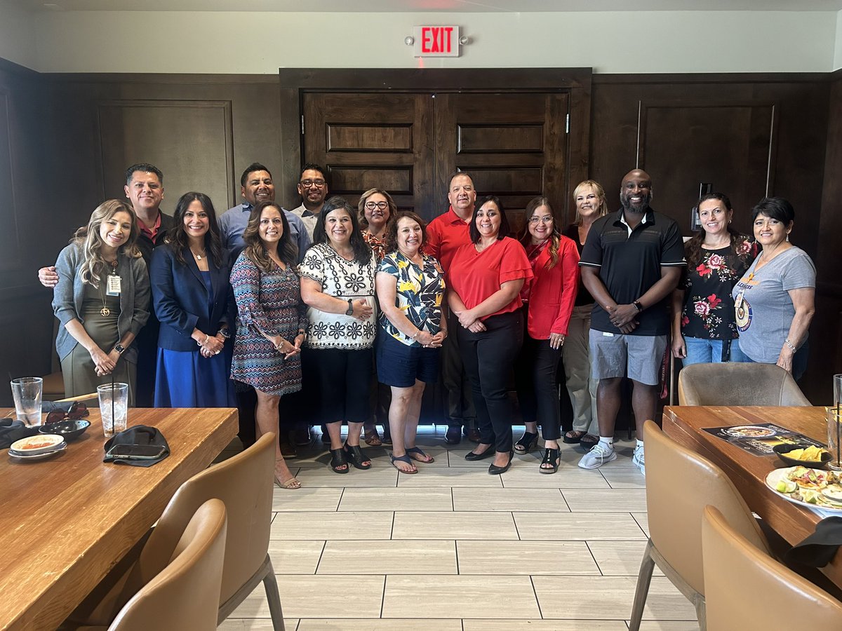 ErnestoLOrtiz's tweet photo. Had a great time meeting with @CanutilloISD Principals and Executive staff. We are #transformingtomorrowtogether https://t.co/x1LnKU654u