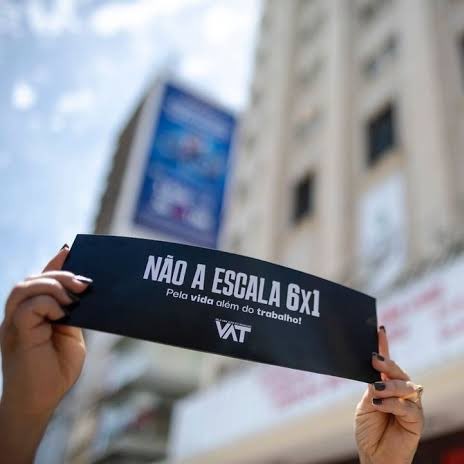 choquei's tweet photo. 🚨ATENÇÃO: Mais de 1,2 milhão de pessoas já assinaram a petição pública para o fim da escala de trabalho 6x1 no Brasil. https://t.co/Q8PwVYAULr