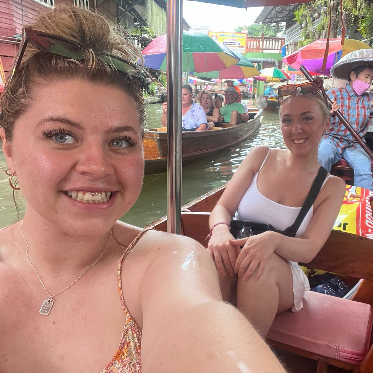 ScottysCharity's tweet photo. 🌏 #Springboarders Beth and Phoebe have just embarked on a 2-month adventure, made possible by Scotty's #SuperGrant!
Their journey will take them all around South East Asia - the world is truly their oyster.
Take the Scotty’s Pledge: https://t.co/p0UL2BuAEk https://t.co/3tXUwTlsmu