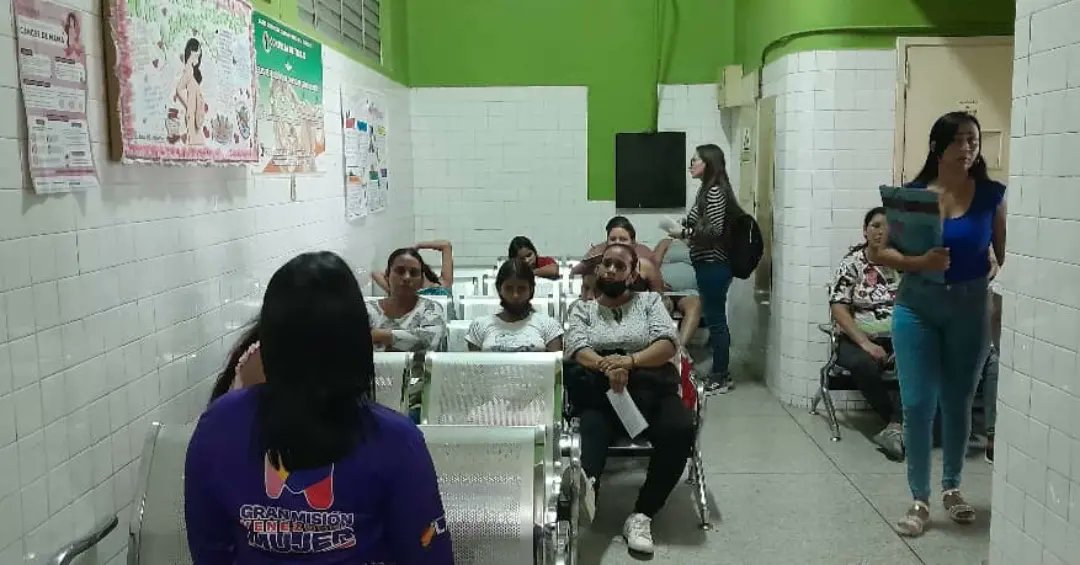 #25Jul | Taller sobre la importancia del Vínculo Parental💚

El objetivo de este taller es dar herramientas a las futuras madres para que así puedan formar niños emocionalmente estables y sanar vínculos💙💜