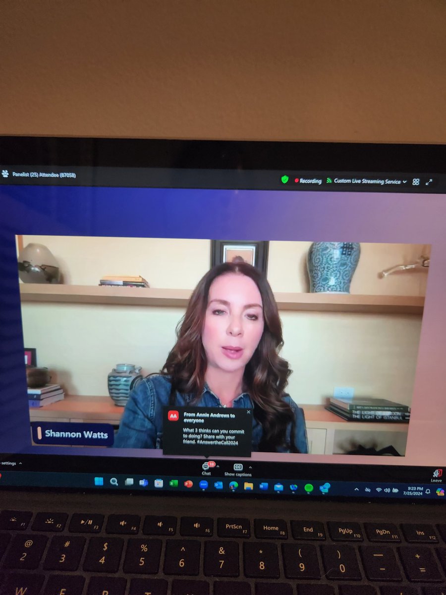 itsLisaBowman's tweet photo. #AnswerTheCall2024 vote like our future depends on it.  Because it does. https://t.co/OpS1gtA5tA