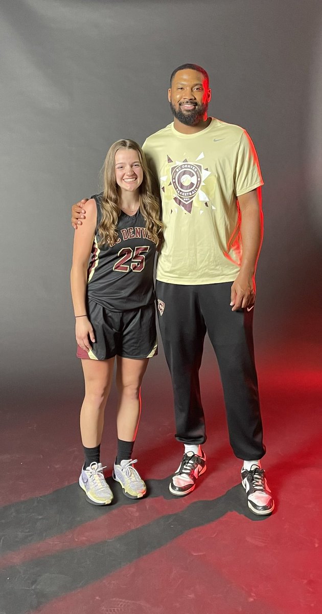 ZWitt25's tweet photo. With AAU having come to an end, I want to thank Coach Jen (@CORockyHoops), Coach Chris, @jerelseamon, and @__CoachG (@BCDenver_WBB) for believing, pushing, and guiding me. Thank you for all you’ve done and all you continue to do! I wouldn’t be here without you guys! ❤️ https://t.co/B7m1bHM2Fr
