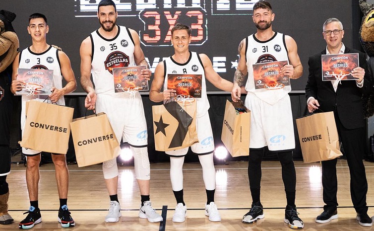 De la mano de Laterza, Orresta, Arn y Acuña vencieron a los de azul que tuvieron entre sus filas a Hernández, Lema, Terrera y Andújar.

El 3X3 de las estrellas se lo quedó el equipo blanco
basquetplus.com/liga-nacional-…